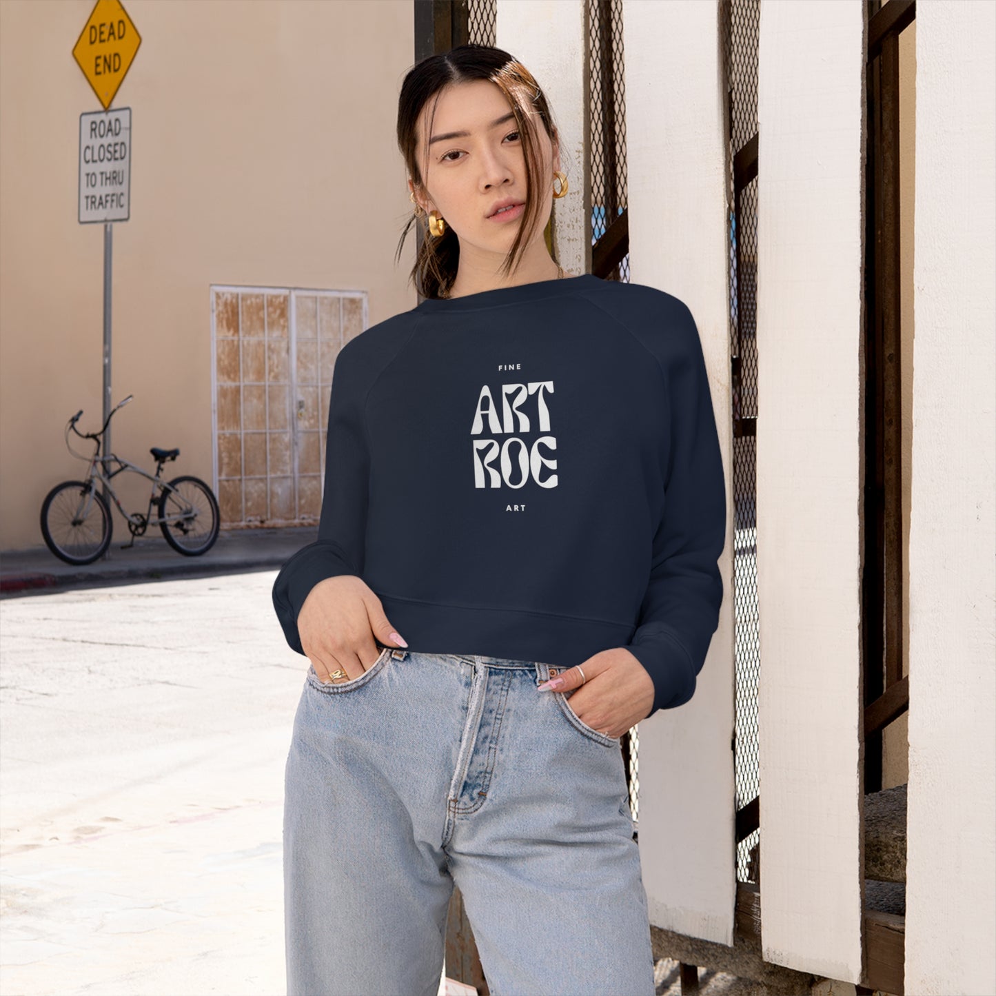 ART ROE LOGO Women's Cropped Fleece Pullover